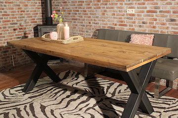 Industriële steigerhouten tafel