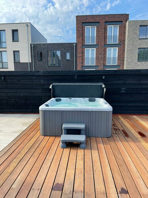 Whirlpool inklusive Montage