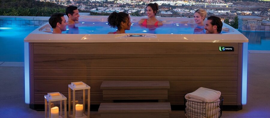 Whirlpool für 6 Personen