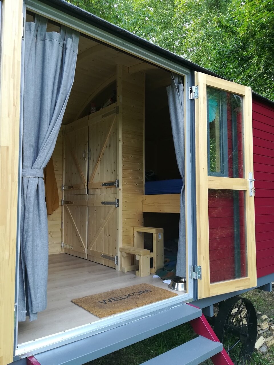 Zirkuswagen 480 x 240 x 319 cm mit Seitent&uuml;r - Pipowagen Patricia