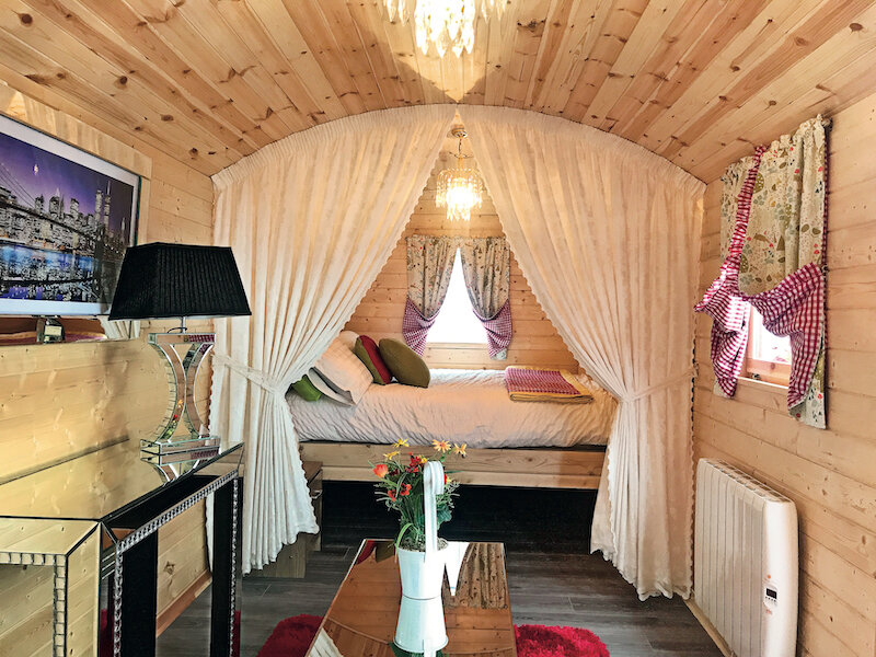 Zirkuswagen 600 x 240 cm - Pipowagen Angelo