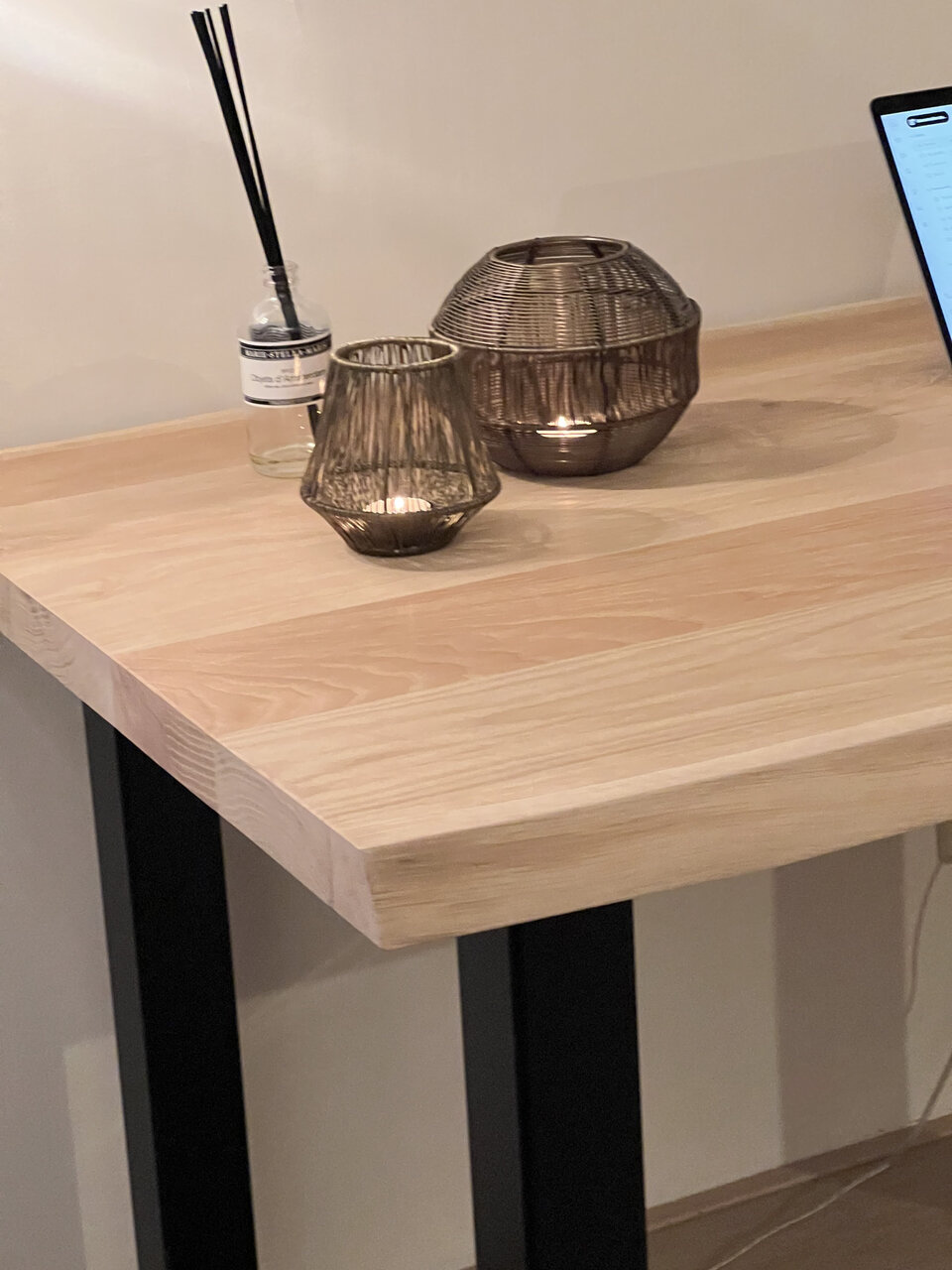 Schreibtisch aus massiver Eiche mit U-Beinen aus Stahl 140 x 80 cm - Home Office