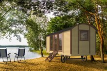 Zirkuswagen aus unbehandelter Fichte 600 x 237 x 326 cm mit Veranda - Zirkuswagen Johnny