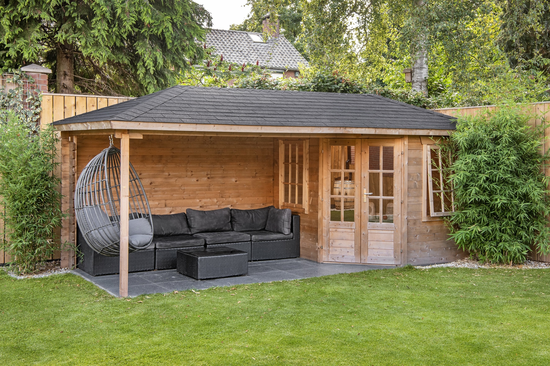 Gartenhaus Niklas mit Uberdachung 250 + 325 x 250 