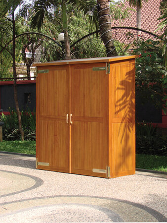 Gartenschrank Montevideo 145 x 65 x 173 / 185 cm, geöltes Hartholz