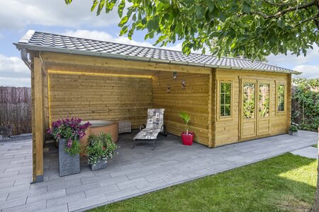 Gartenhaus Kwaspa mit Satteldach und Anbau 800 x 400 x 299 cm