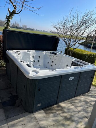 Hottub Maxicuzzi Paradiso 227x227cm - Jacuzzi 