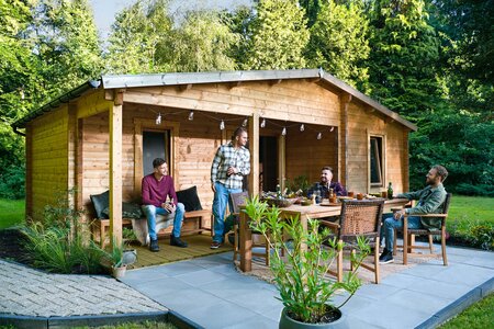 Blockhaus Ollie 731 x 498 x 283 cm – Fertighaus Wandstärke 70 mm