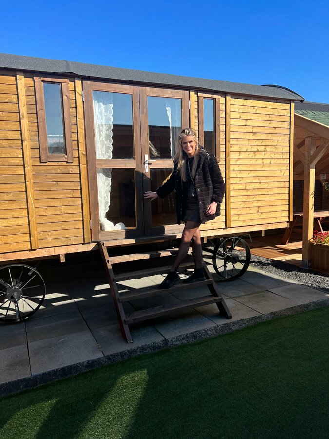 Schöner Zirkuswagen von CountryHolz Schöner Zirkuswagen von CountryHolz